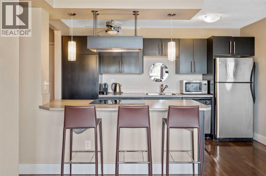 Single Family House for Sale in    Avenue SW Cliff Bungalow Calgary 