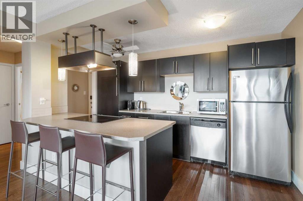 Single Family House for Sale in    Avenue SW Cliff Bungalow Calgary 