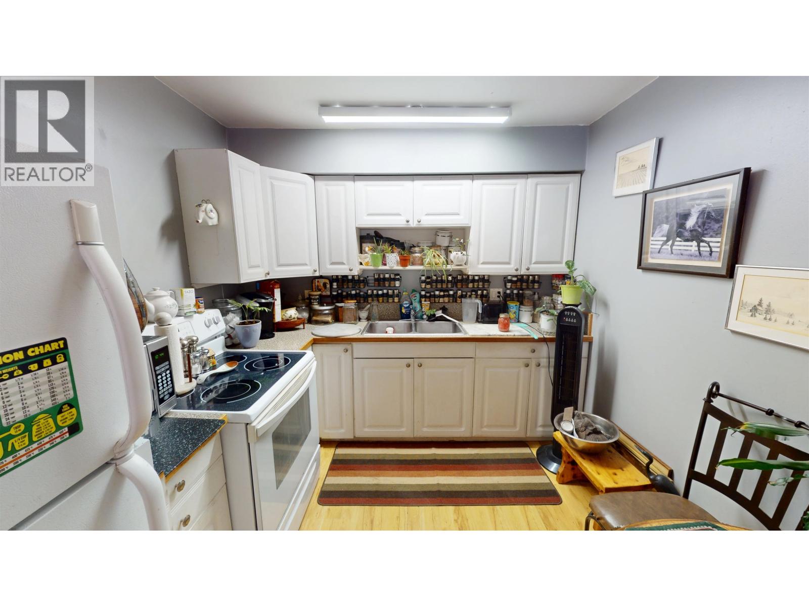 258 BOYD STREET - 12