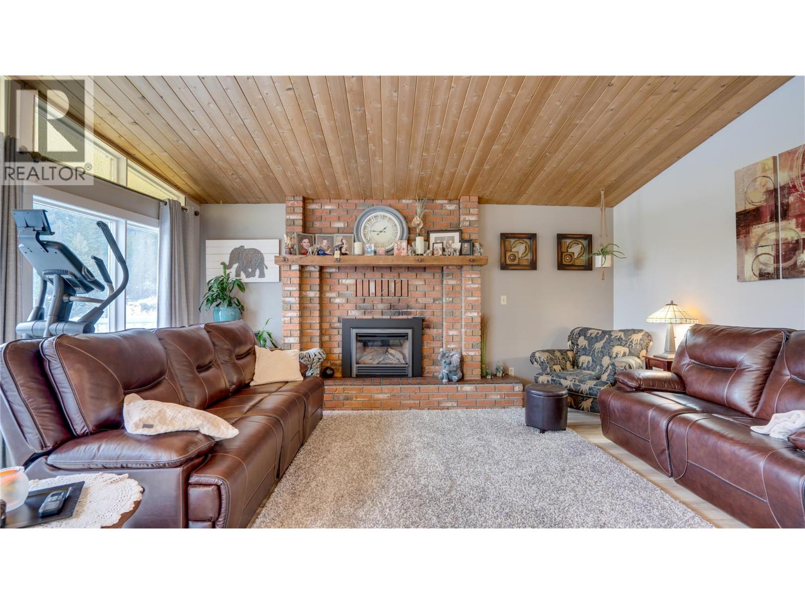 48 STROULGER ROAD - 22