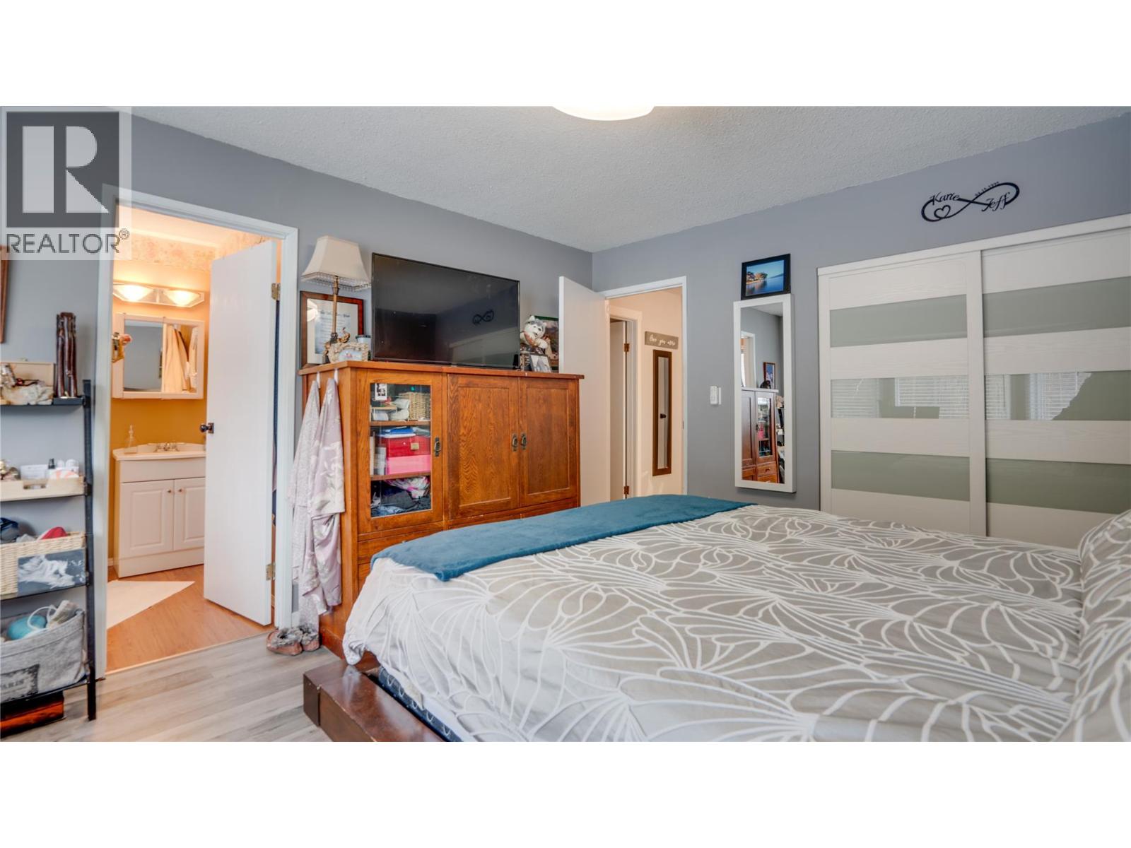 48 STROULGER ROAD - 34