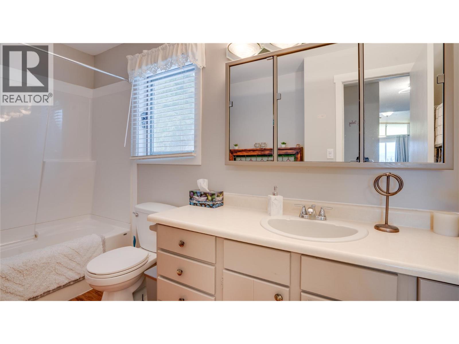 48 STROULGER ROAD - 40