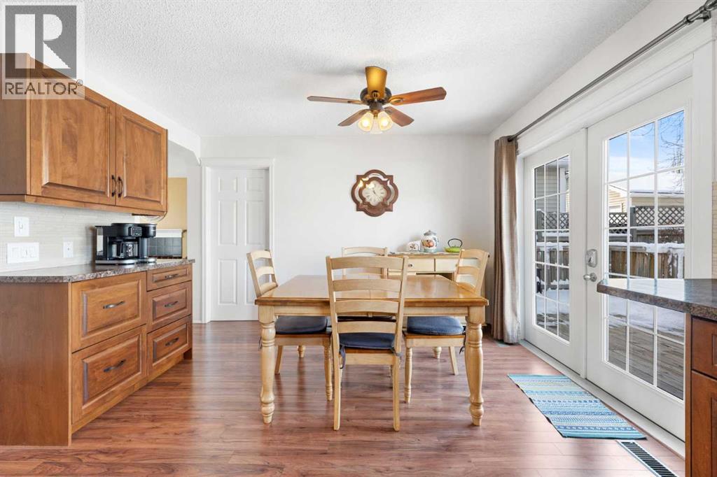 Single Family House for Sale in  Tuscany Valley View NW Tuscany Calgary 