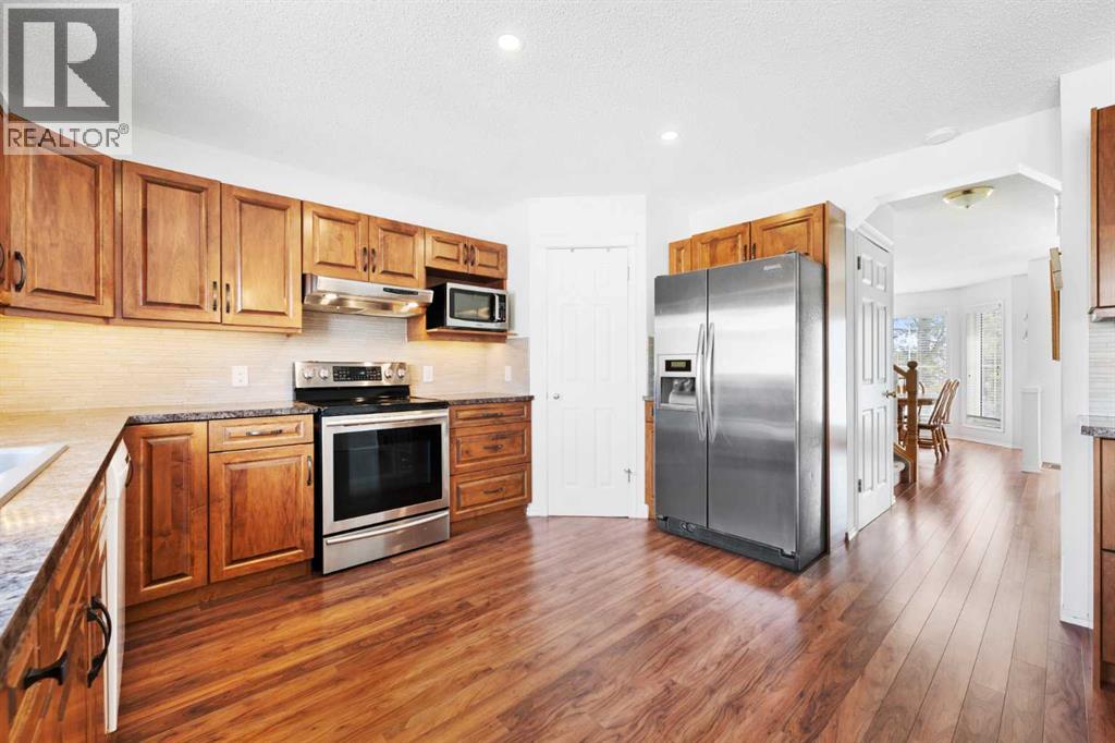 Single Family House for Sale in  Tuscany Valley View NW Tuscany Calgary 