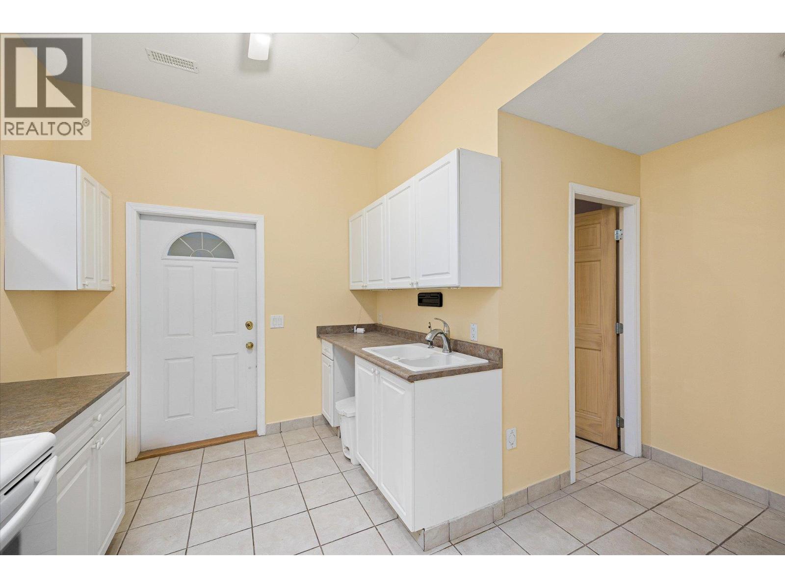  3765 Lornell Crescent, Peachland