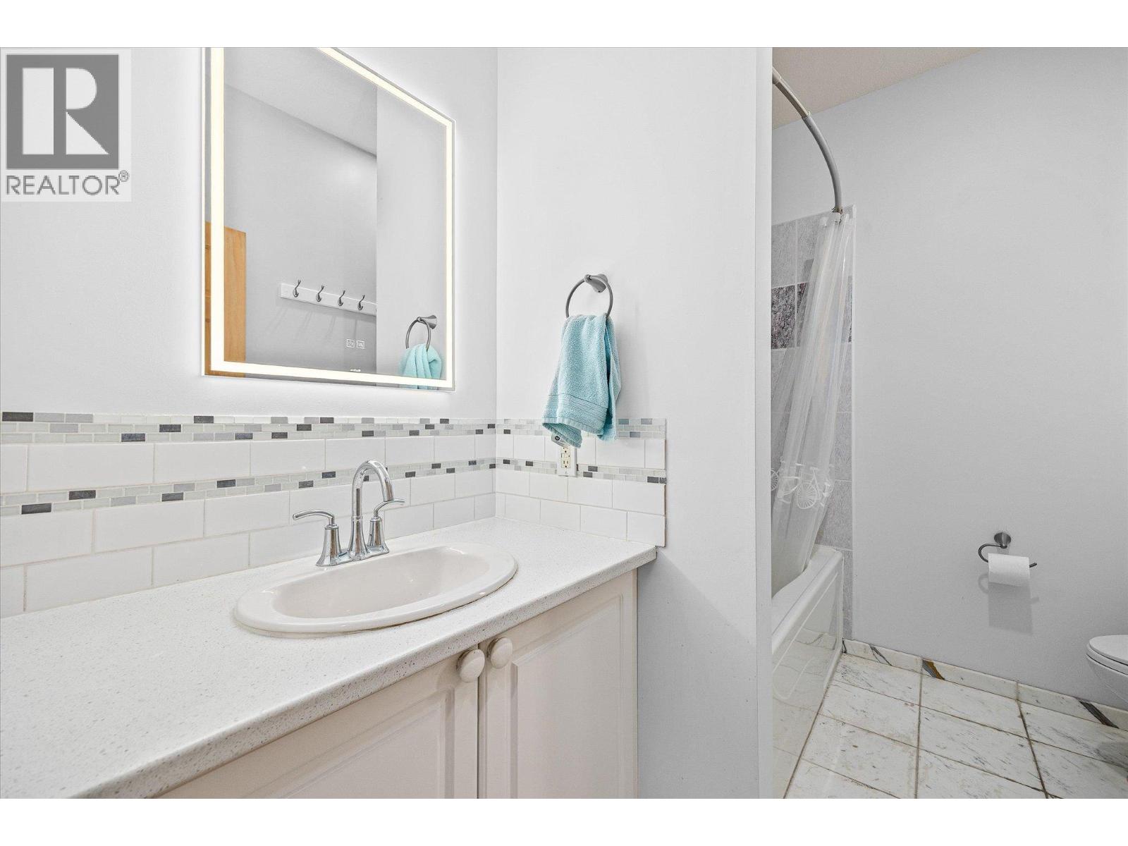  3765 Lornell Crescent, Peachland