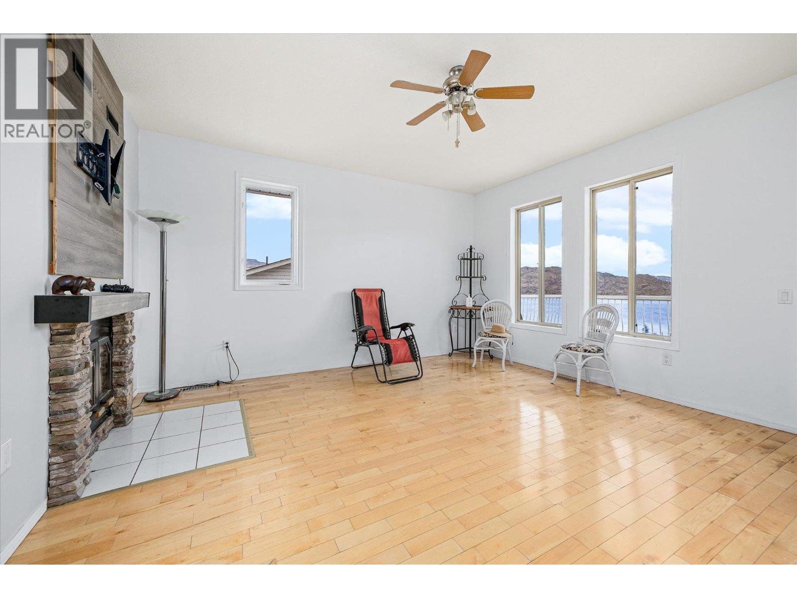  3765 Lornell Crescent, Peachland