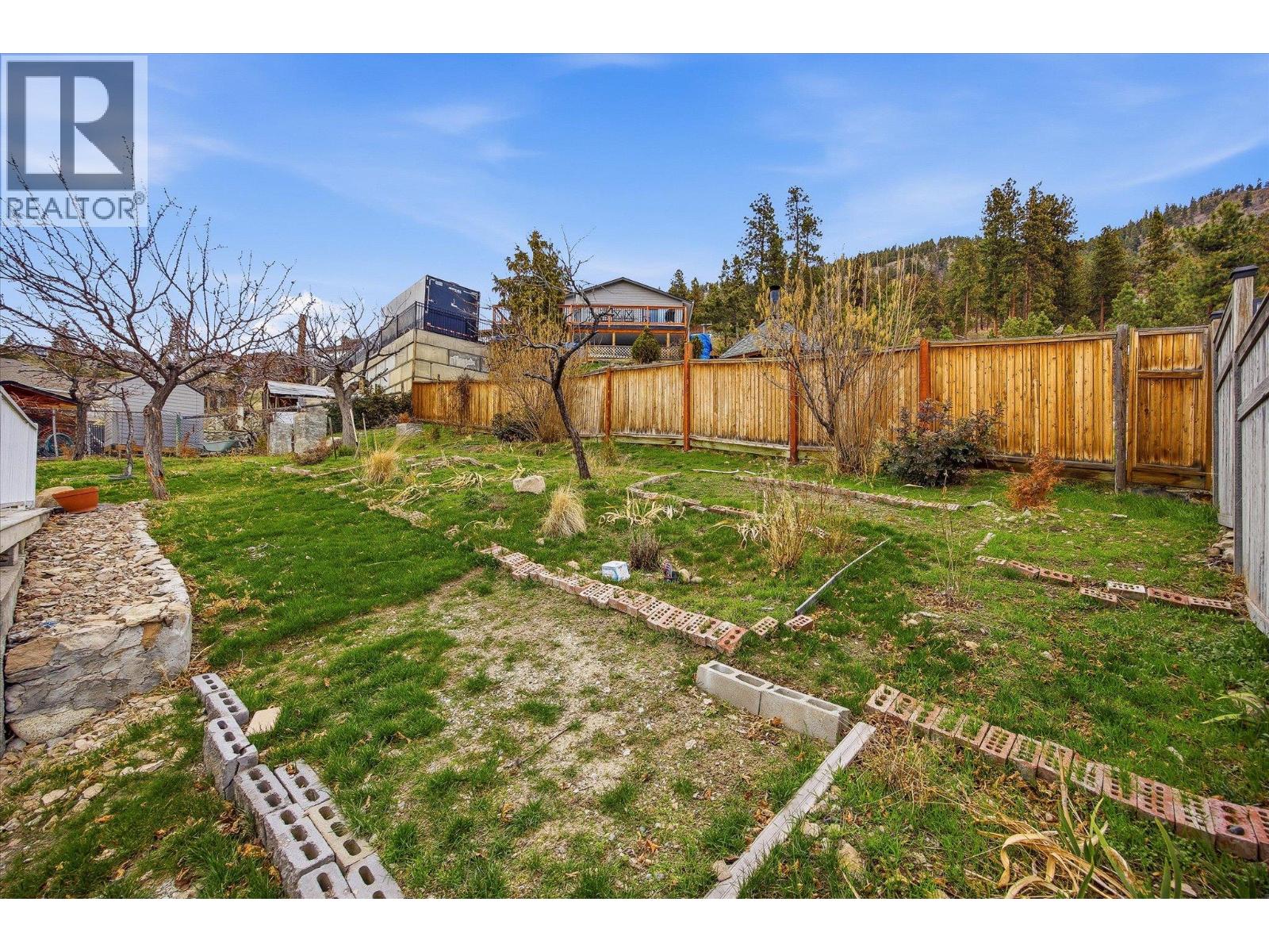  3765 Lornell Crescent, Peachland