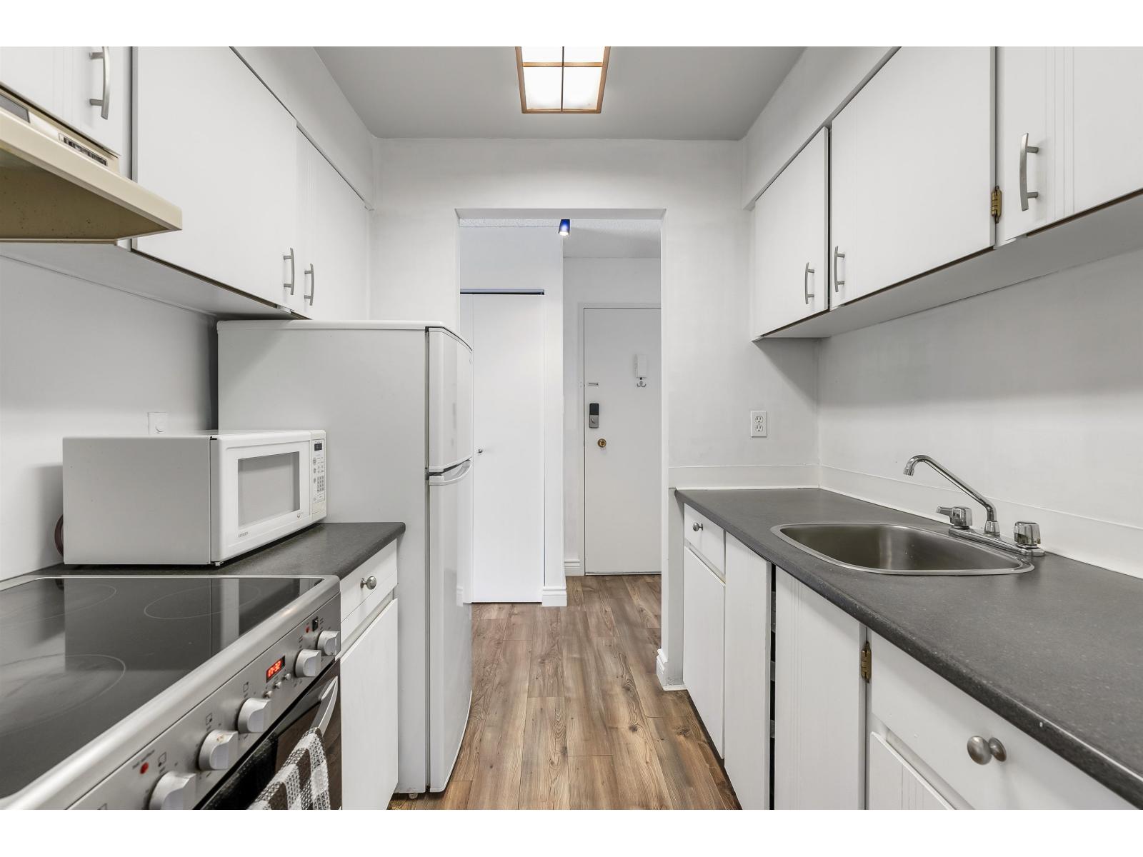 #221-11806 88 Avenue, Delta