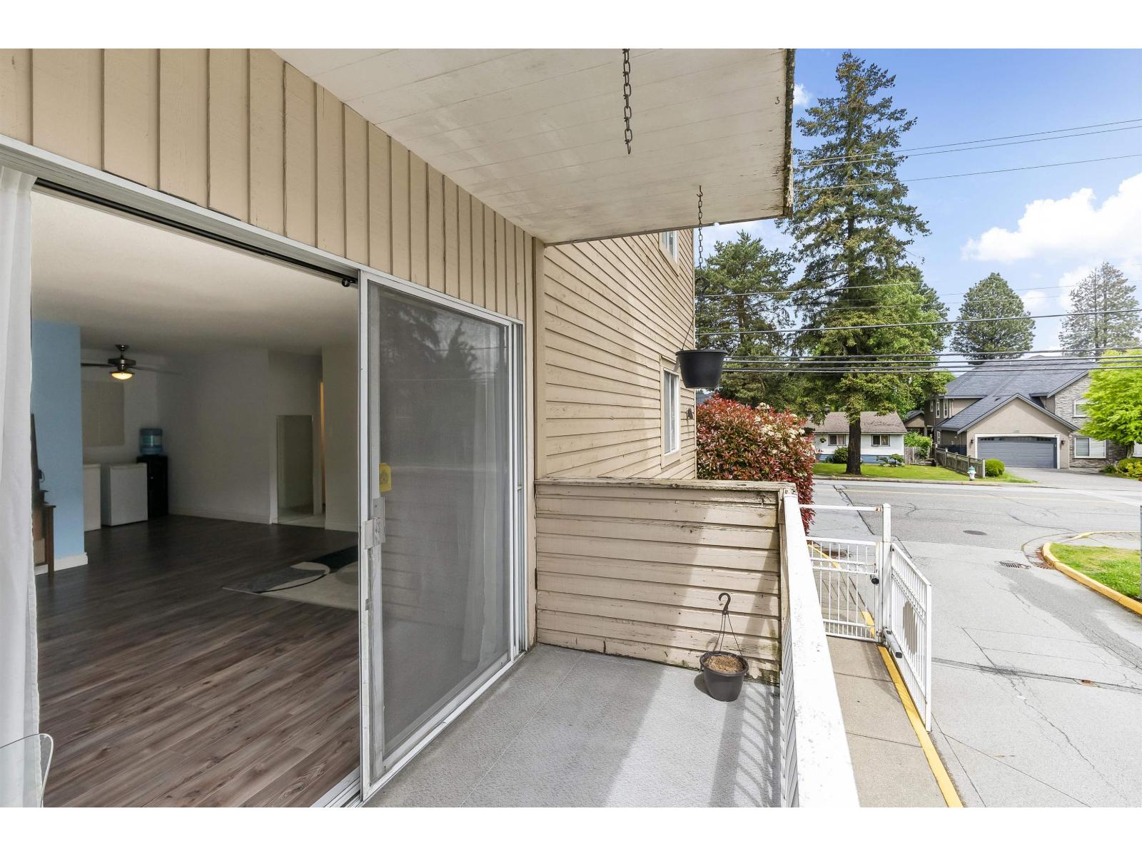 #221-11806 88 Avenue, Delta