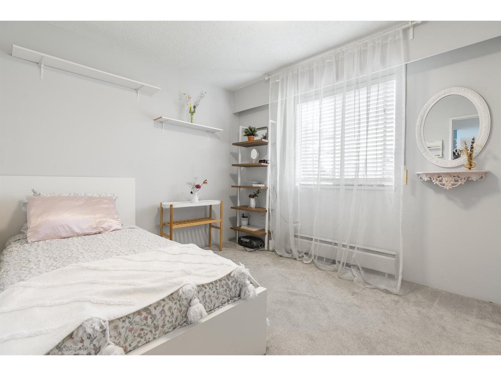 #221-11806 88 Avenue, Delta