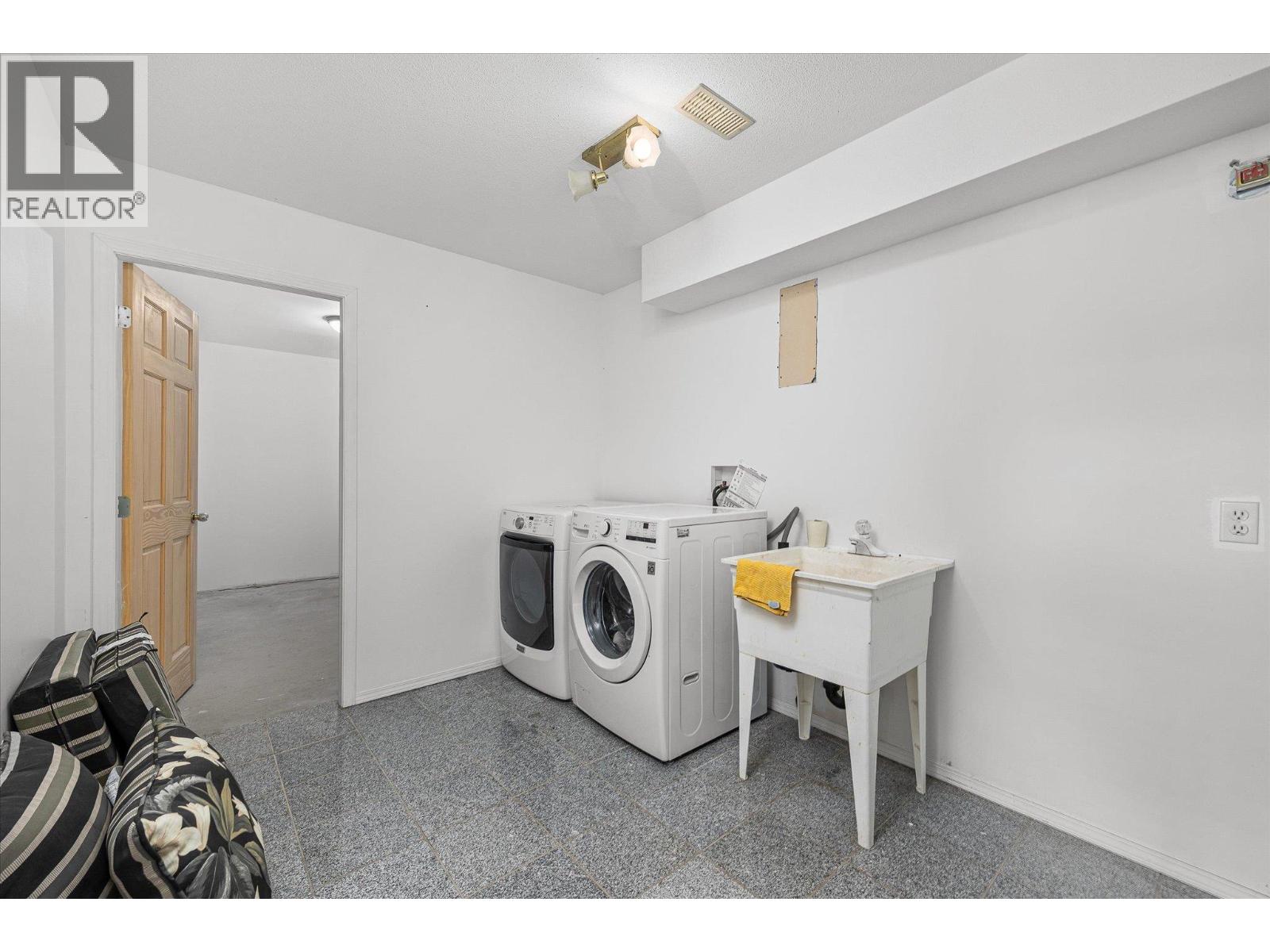  3765 Lornell Crescent, Peachland