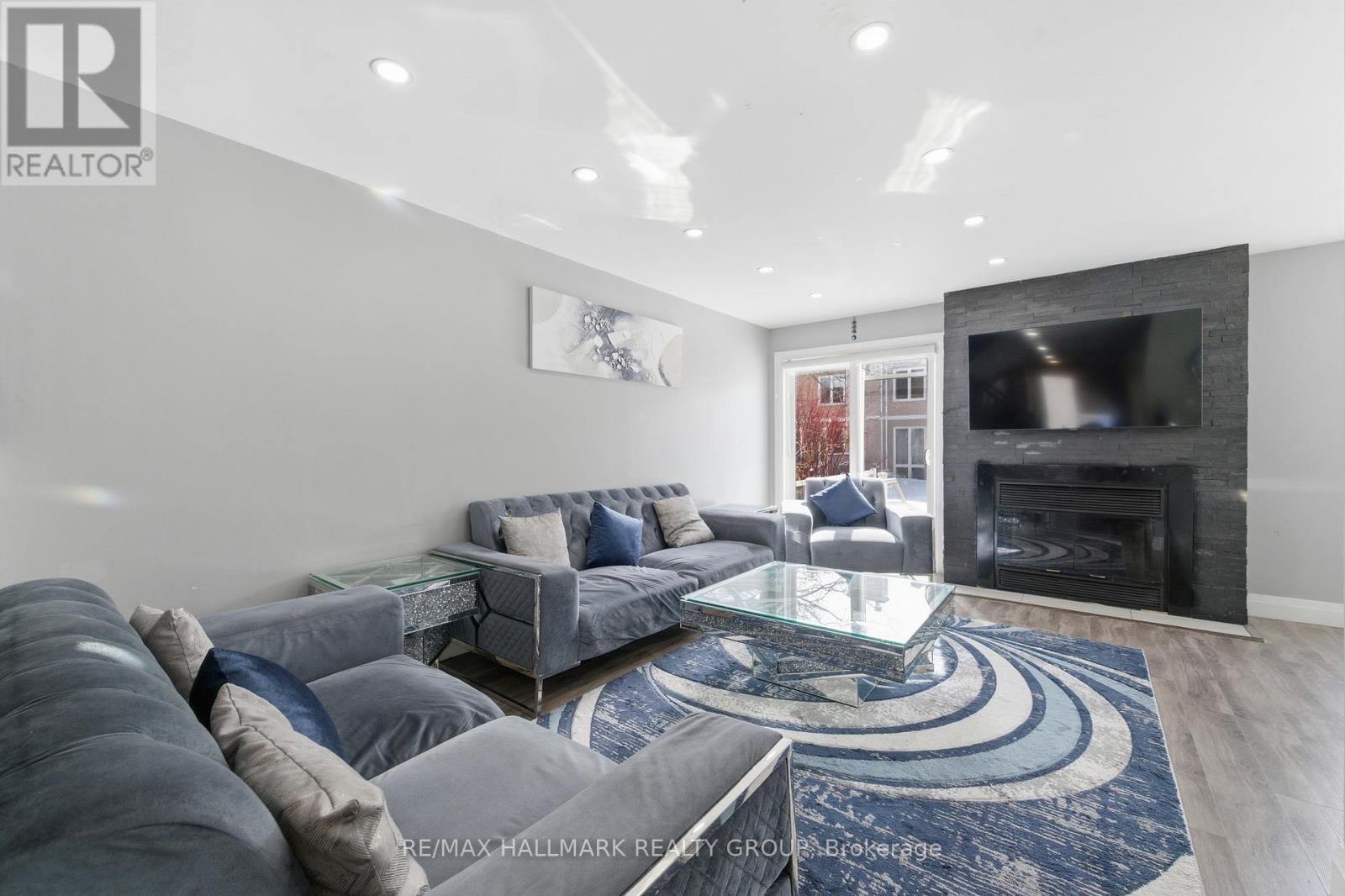 1924 ASHMONT STREET - 9