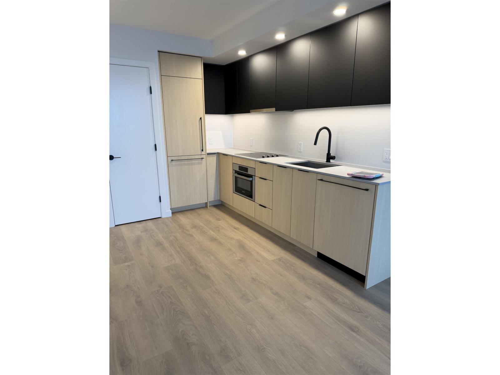 2109 13738 CENTRAL AVENUE