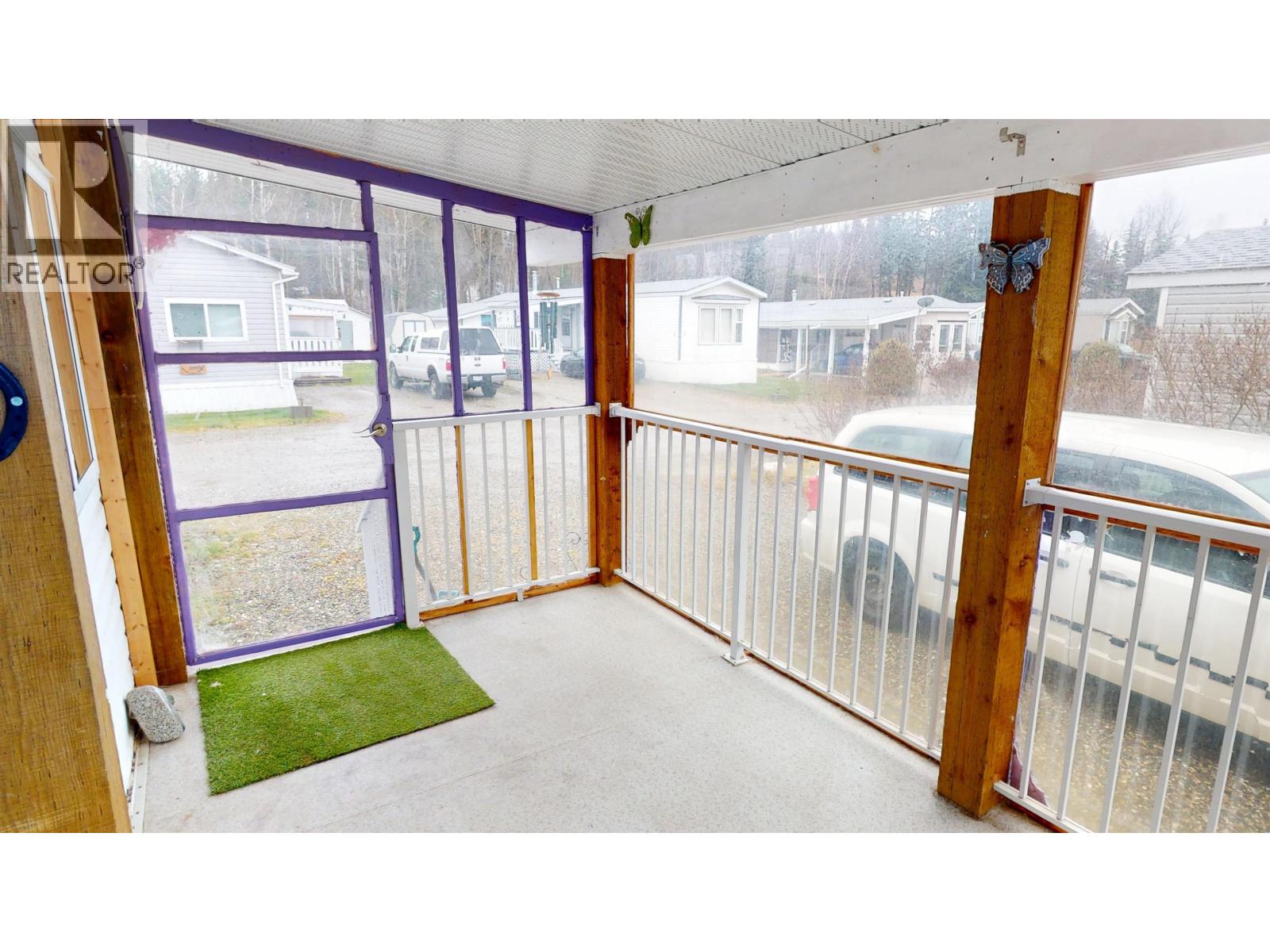 #2 2221 QUARTZ AVENUE - 19