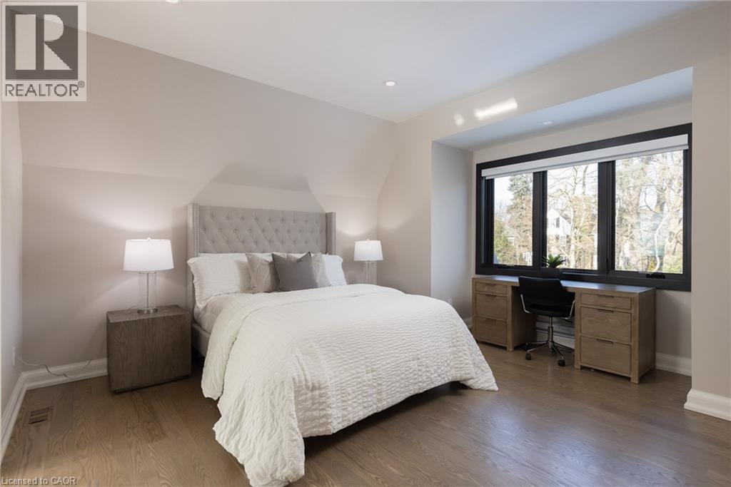 15 LAMBERT Common — photo 36