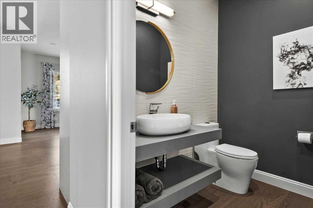 255 Gleneagles View, Cochrane