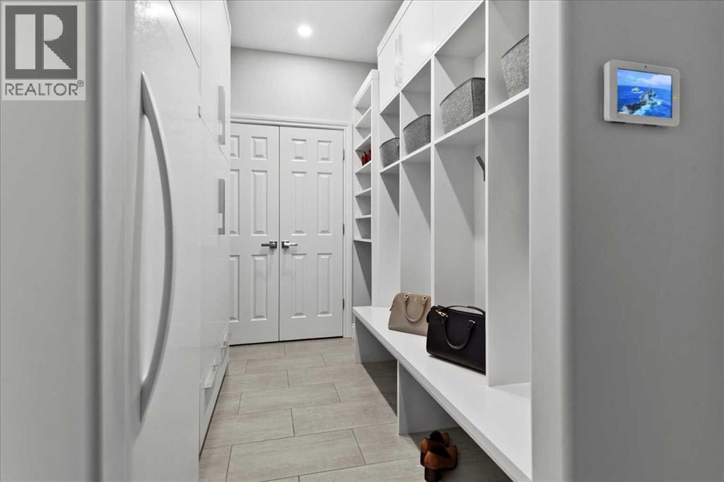 255 Gleneagles View, Cochrane