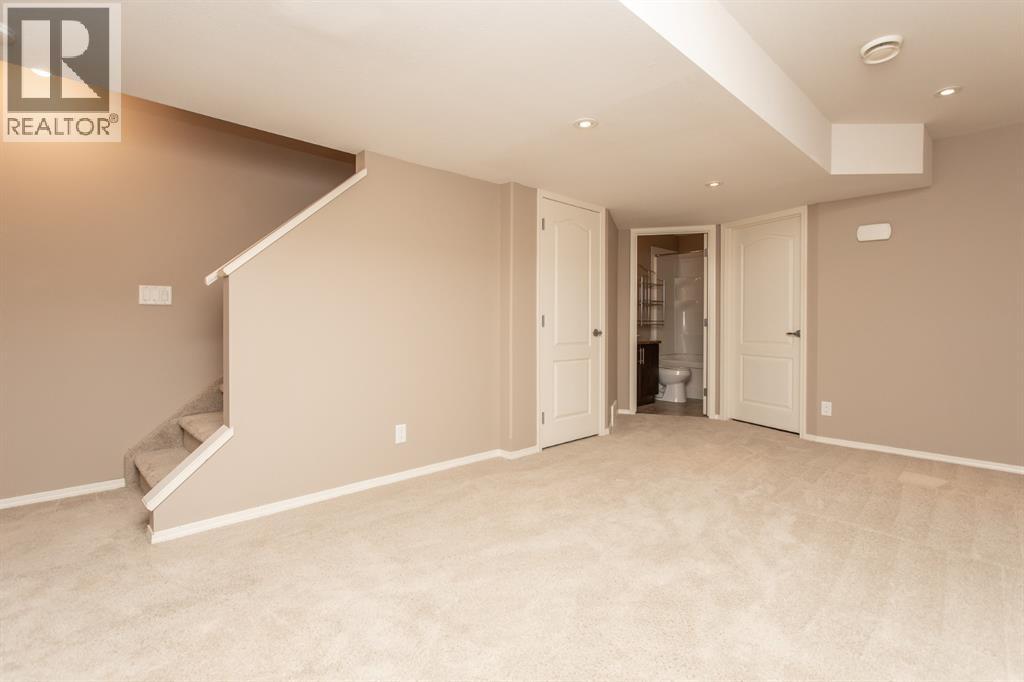 30 Carleton Avenue, Red Deer