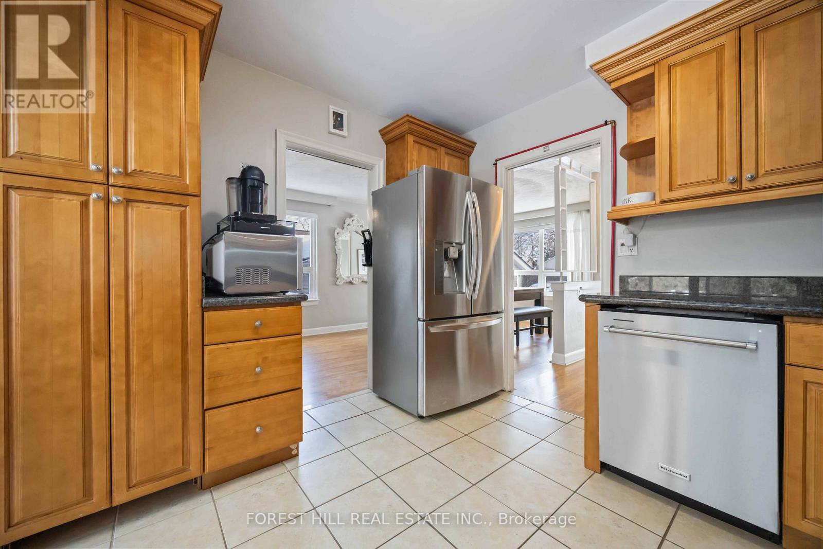 44 ADDISON CRESCENT - 11