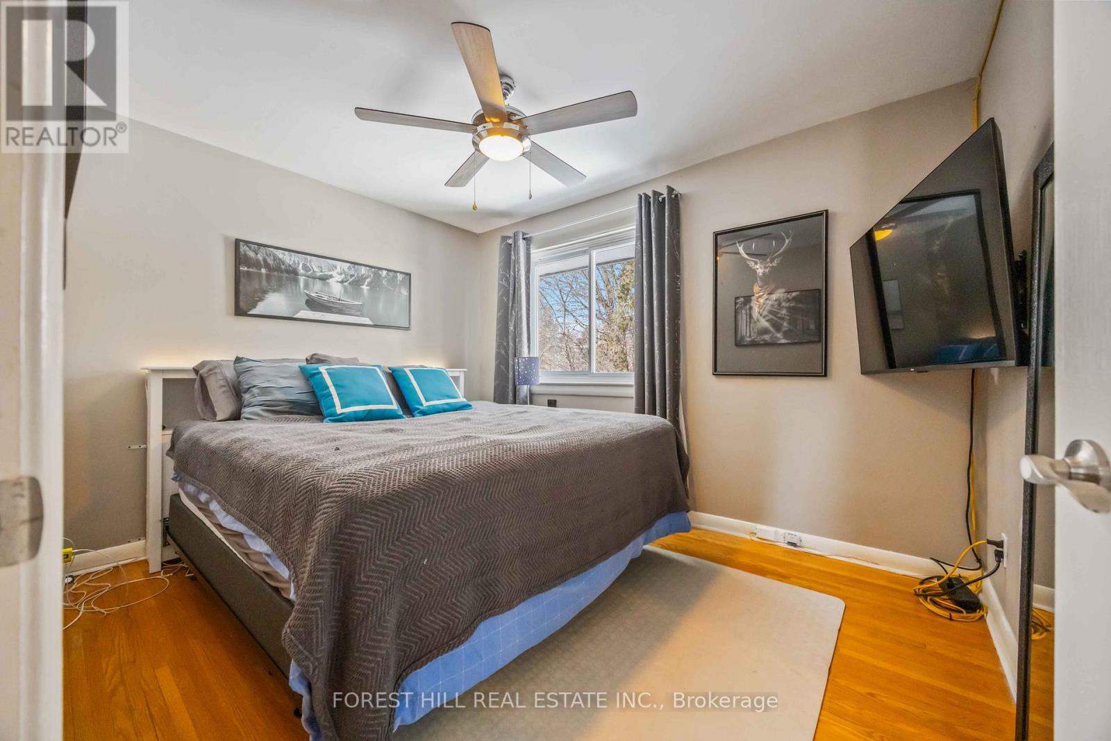 44 ADDISON CRESCENT - 18
