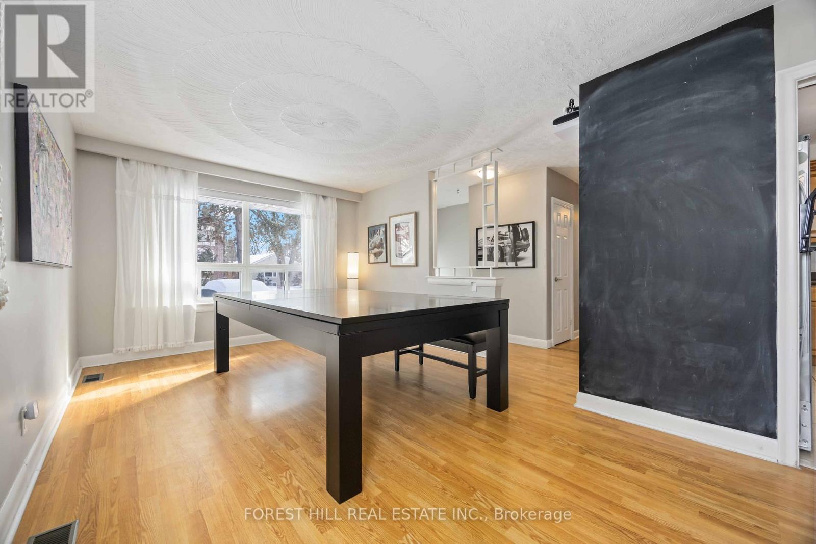 44 ADDISON CRESCENT - 6