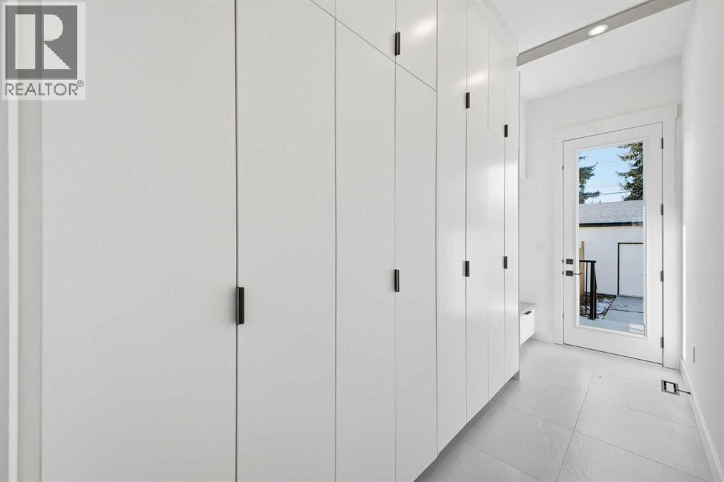 Single Family House for Sale in   Street NE Winston Heights/Mountview Calgary 