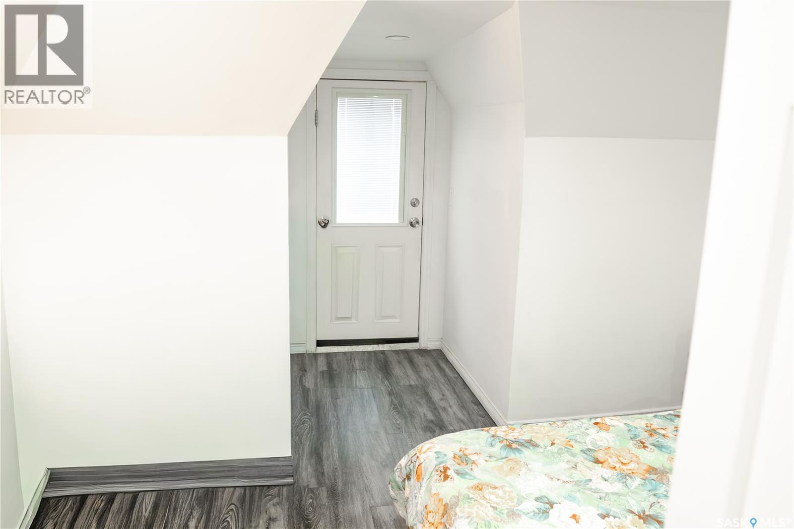 2128 OSLER STREET - 26