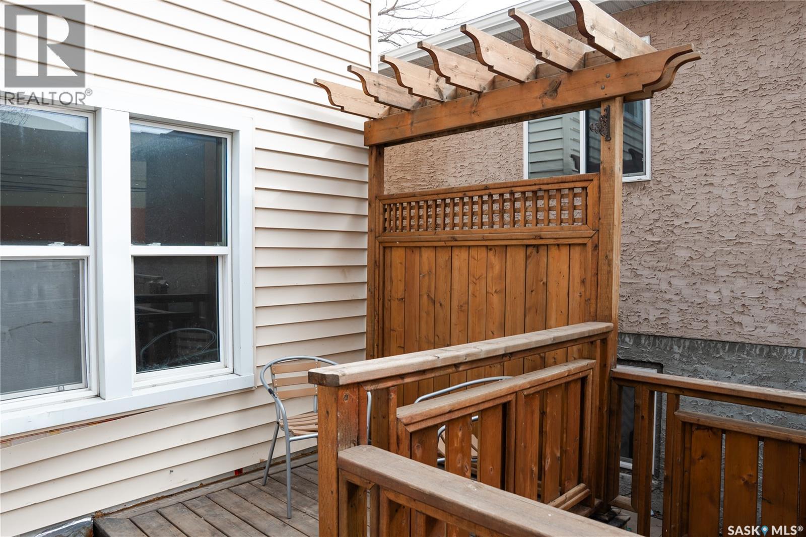 2128 OSLER STREET - 34