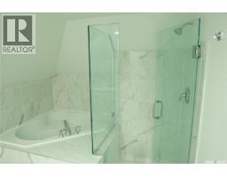 2128 Osler Street, Regina, SK S4P1W6 Photo 24