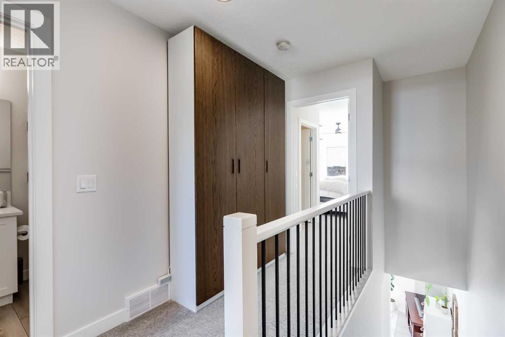 Single Family House for Sale in  Tuscany Summit Square NW Tuscany Calgary 