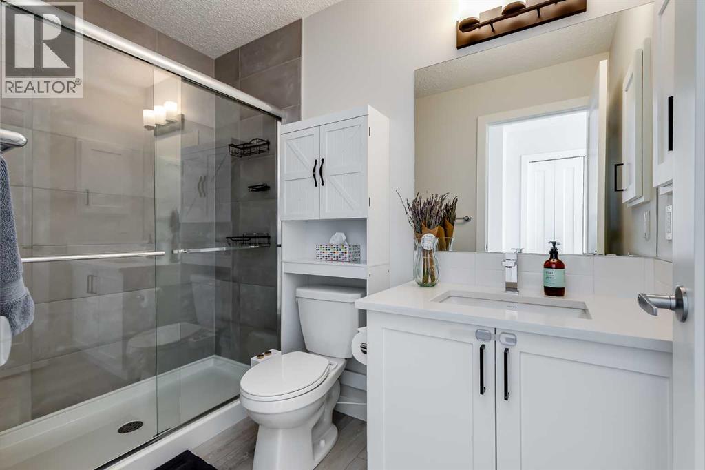 Single Family House for Sale in  Tuscany Summit Square NW Tuscany Calgary 