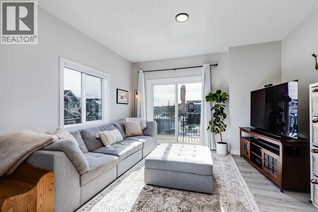 Single Family House for Sale in  Tuscany Summit Square NW Tuscany Calgary 