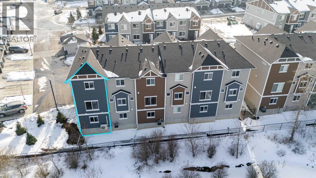 Single Family House for Sale in  Tuscany Summit Square NW Tuscany Calgary 