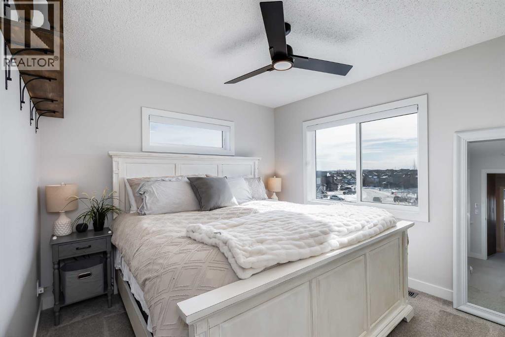 Single Family House for Sale in  Tuscany Summit Square NW Tuscany Calgary 