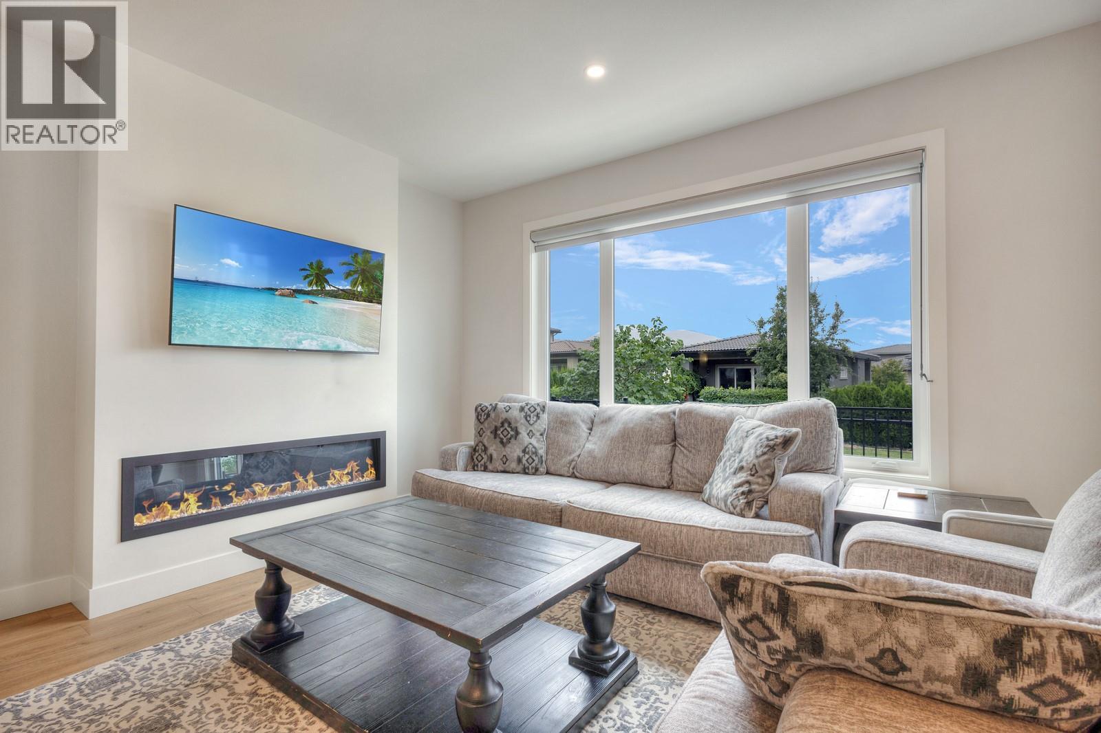1865 Viewpoint Crescent, West Kelowna