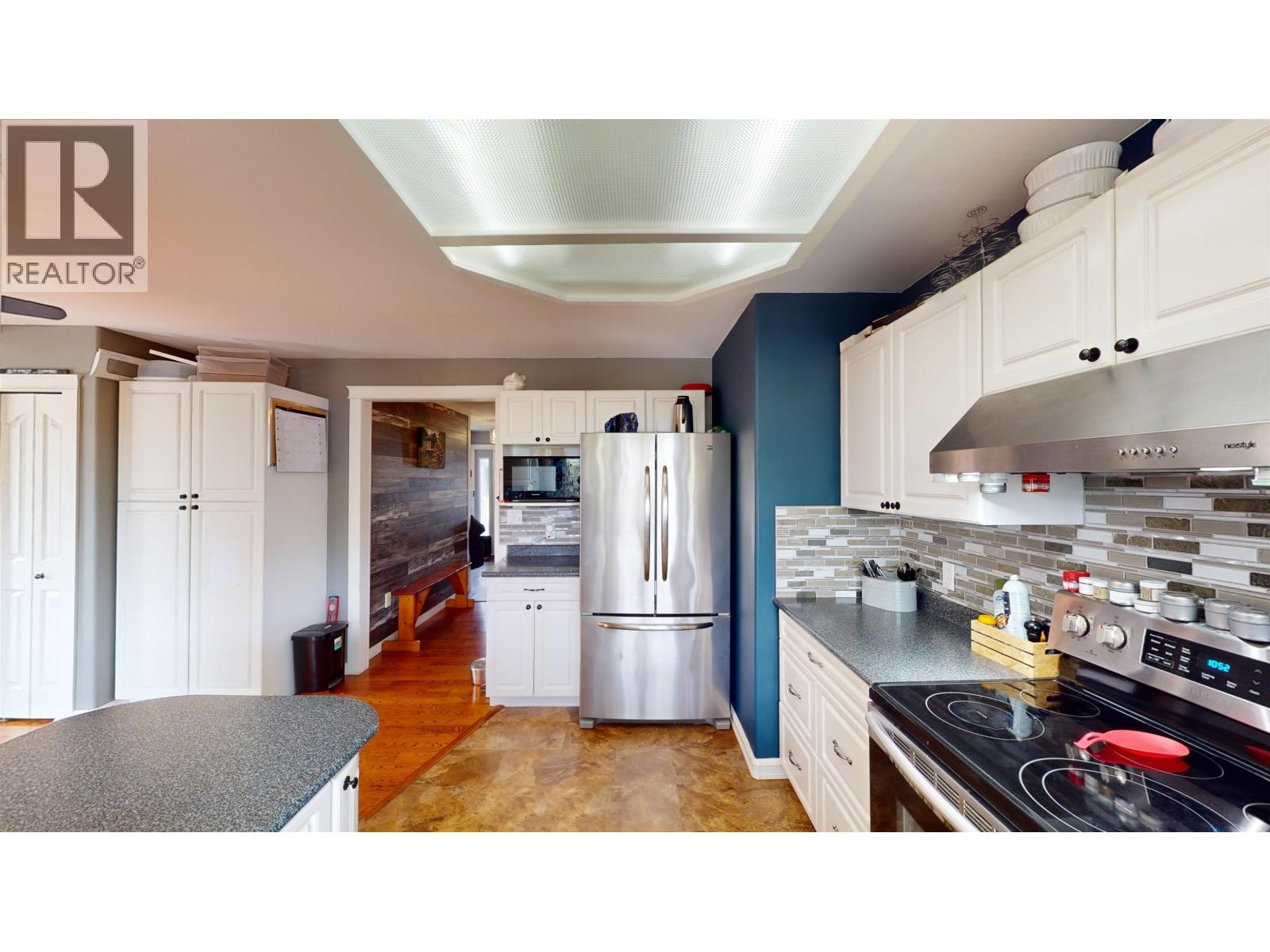 510 DIXON STREET - 10