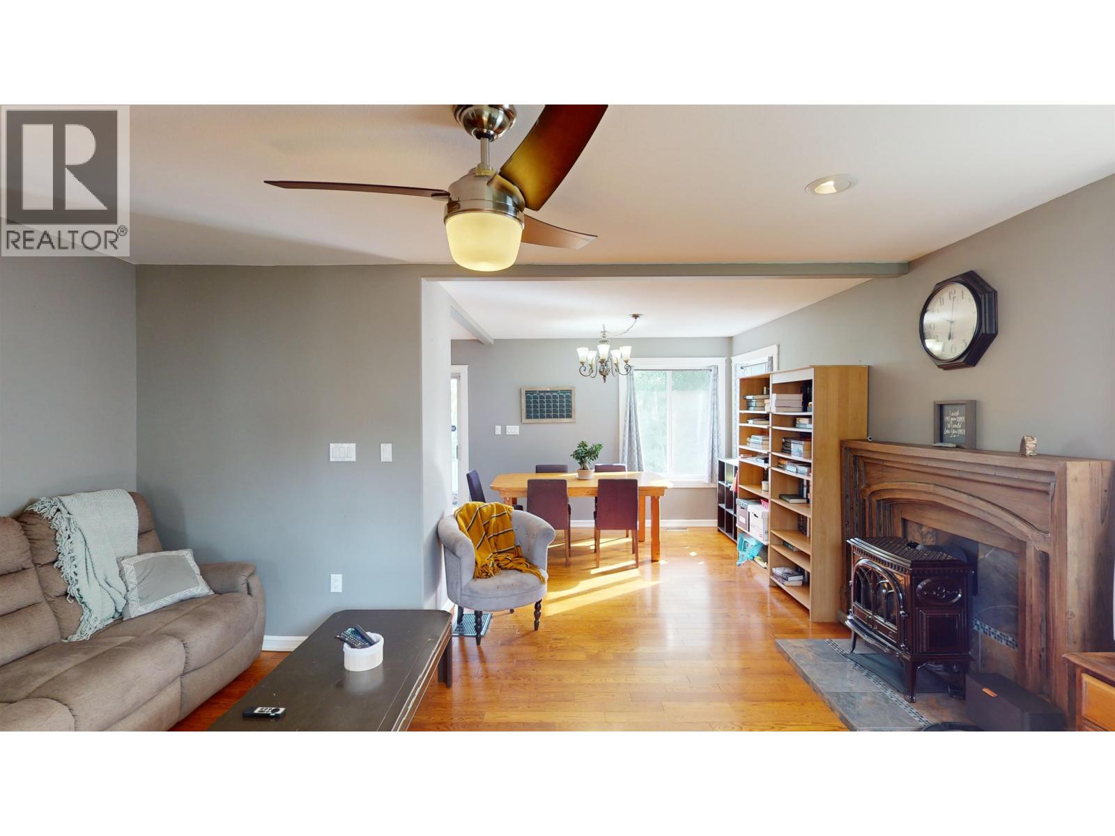 510 DIXON STREET - 4