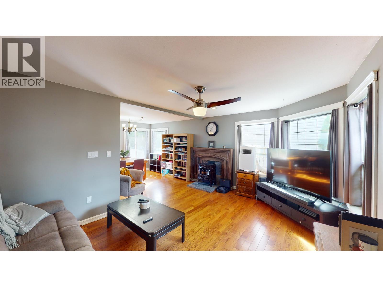 510 DIXON STREET - 6