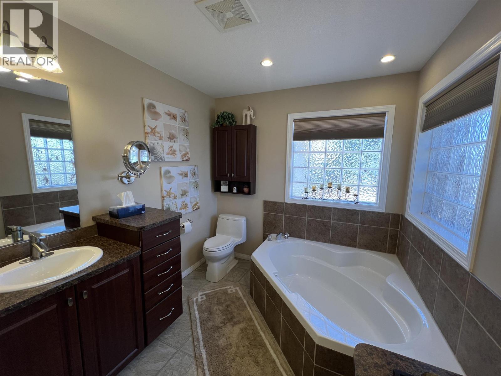 4 RESERVE ROAD, Fort Nelson