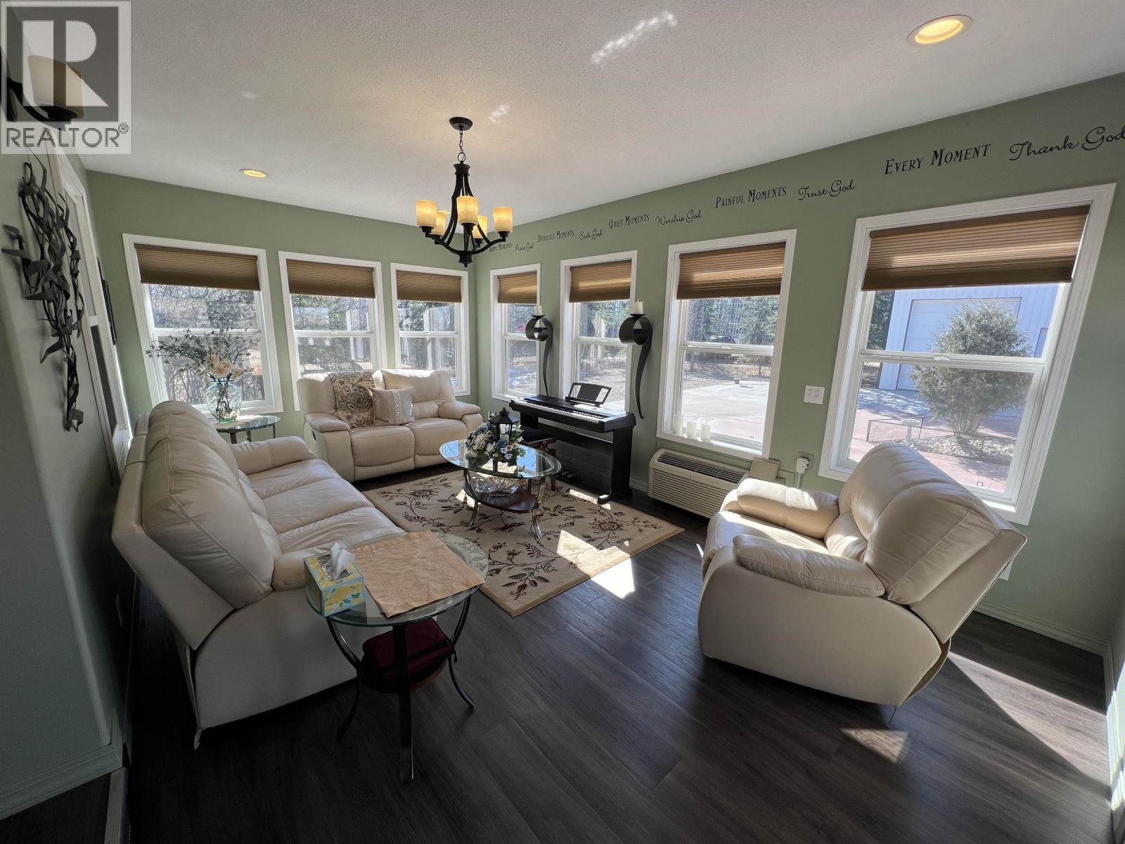 4 RESERVE ROAD - 15