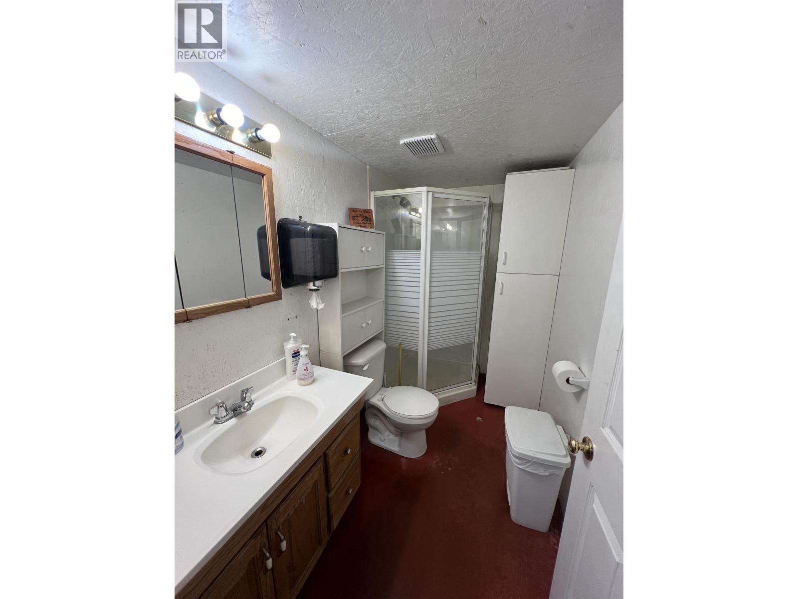 4 RESERVE ROAD - 32
