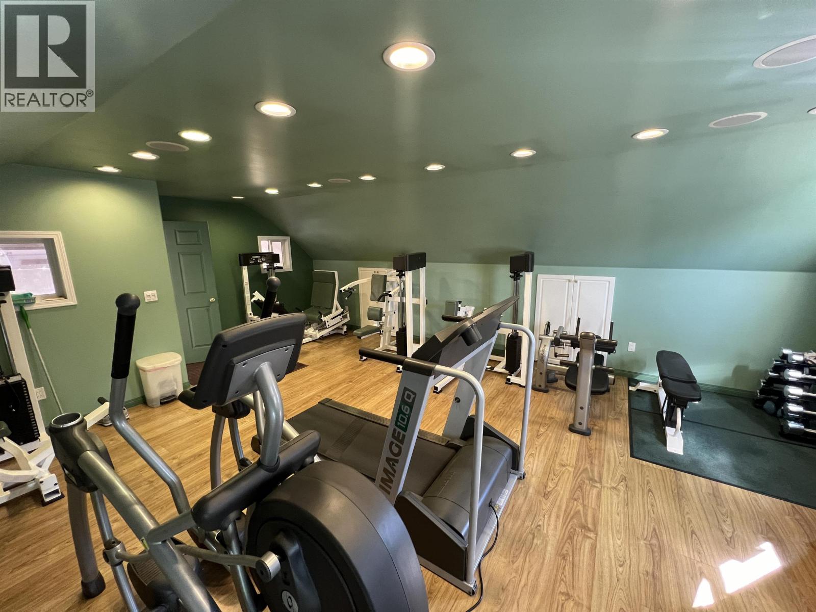 4 RESERVE ROAD - 34