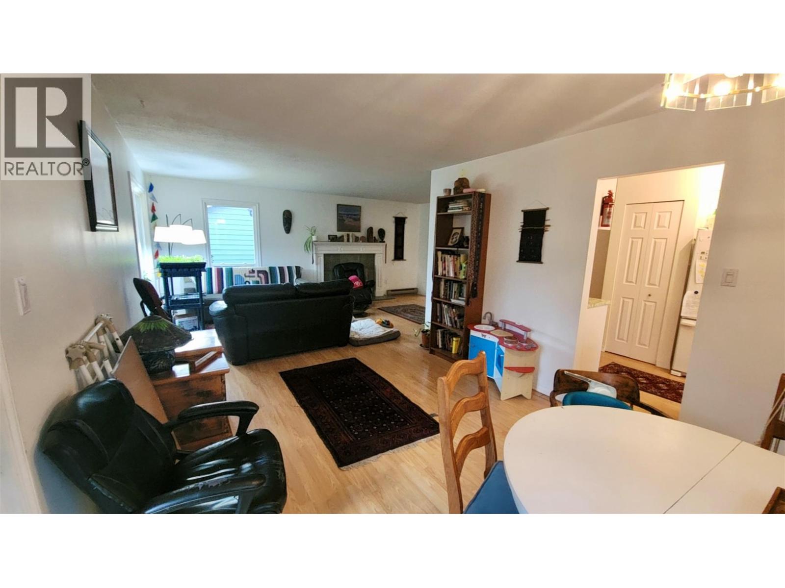 1010 GILKER Street, Nelson