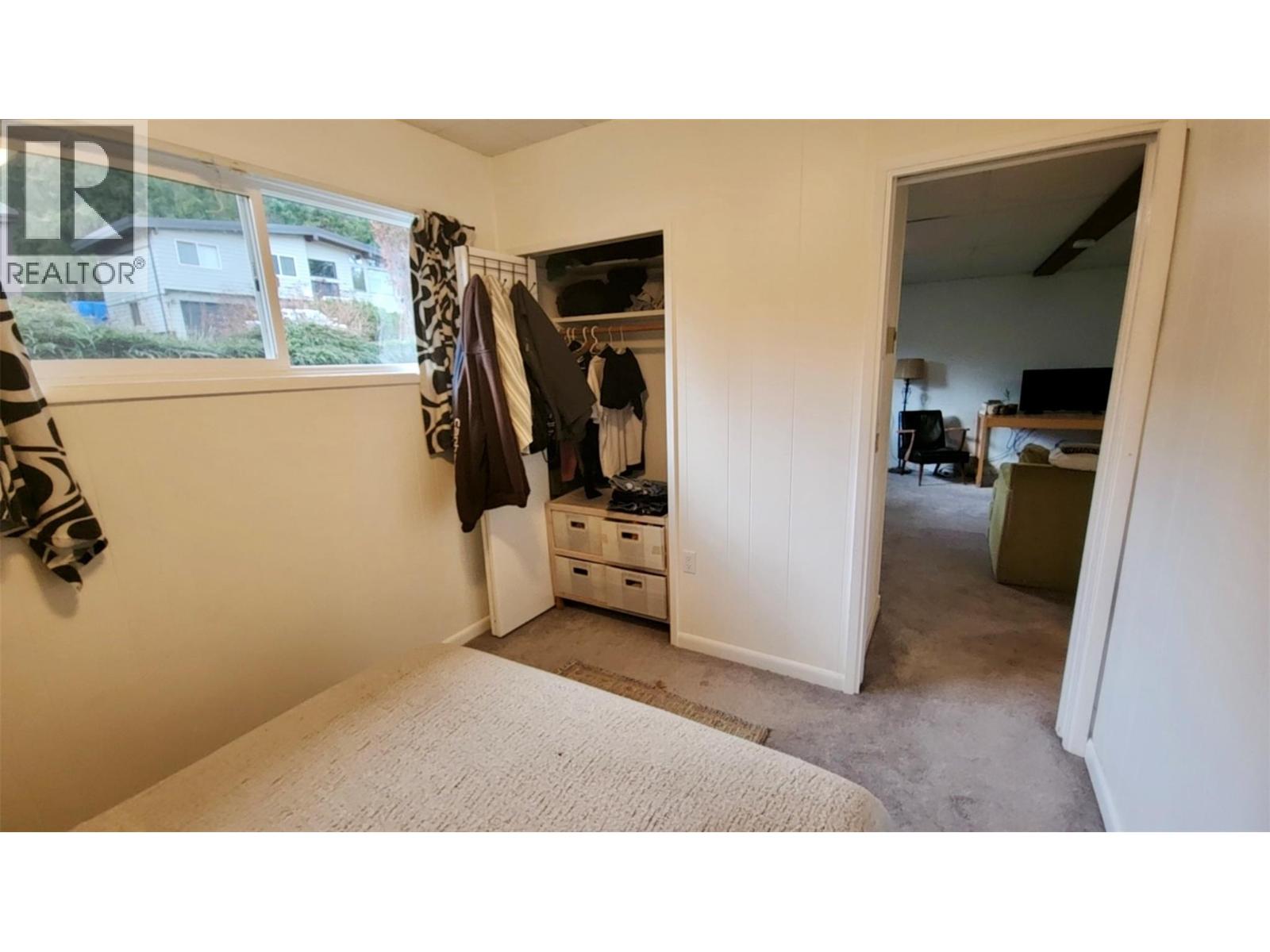 1010 GILKER Street, Nelson