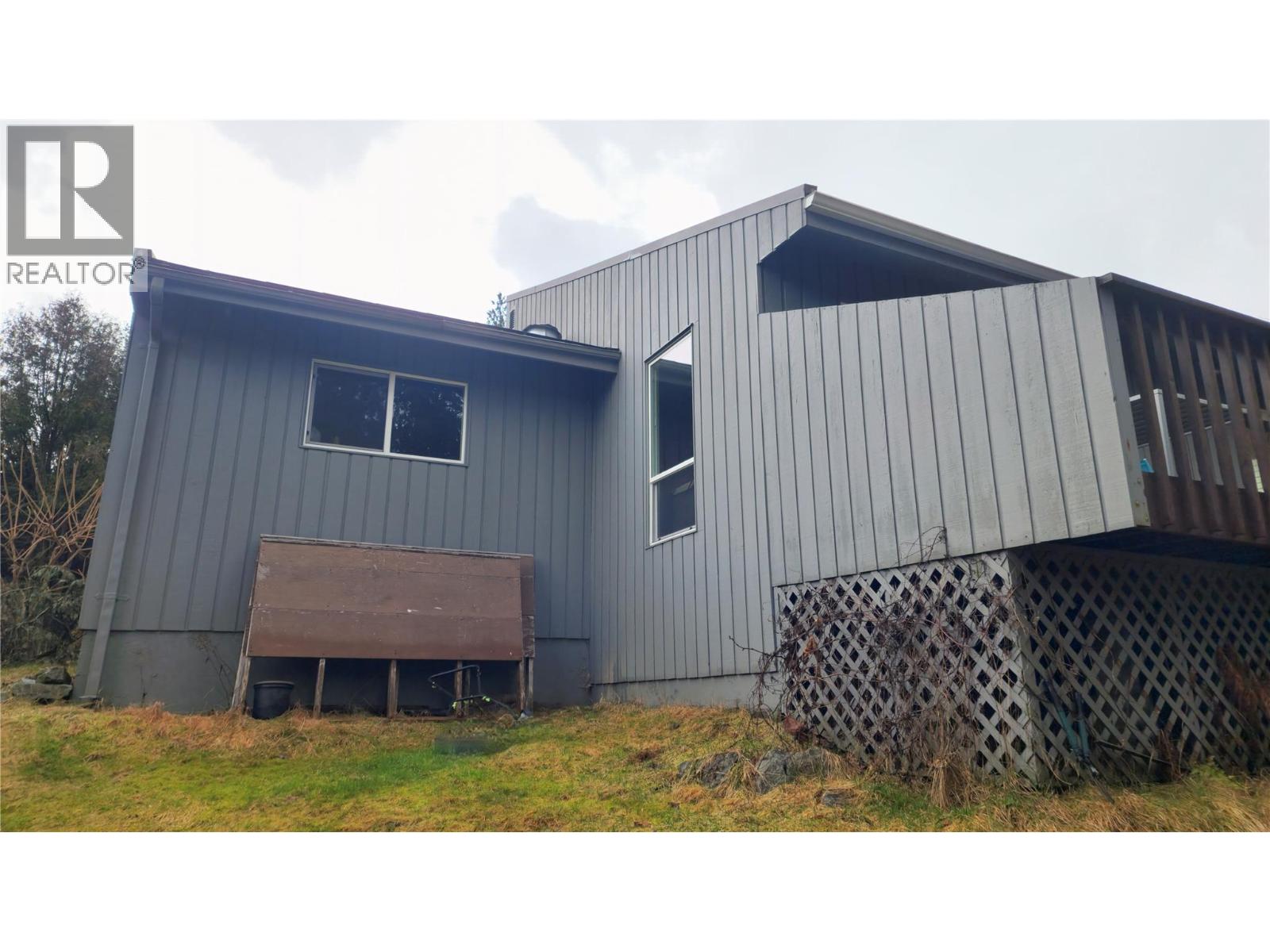 1010 GILKER Street, Nelson