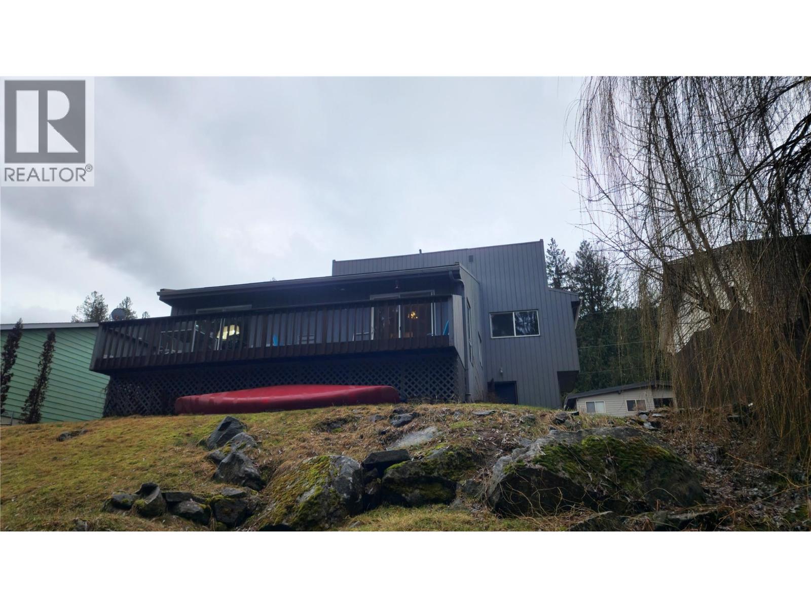 1010 GILKER Street - 46