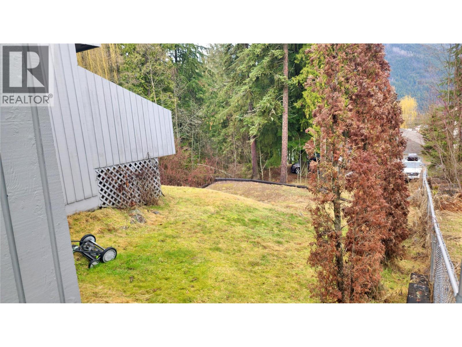 1010 GILKER Street, Nelson