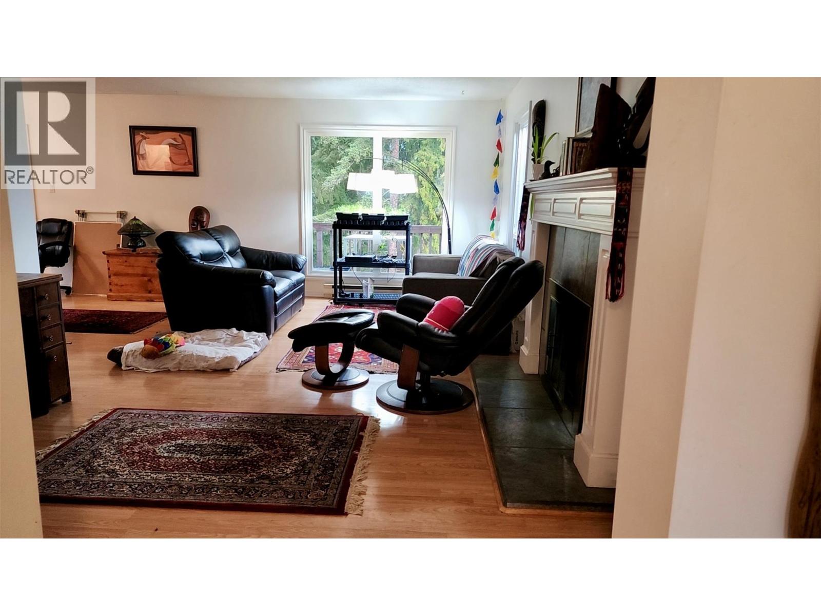 1010 GILKER Street, Nelson