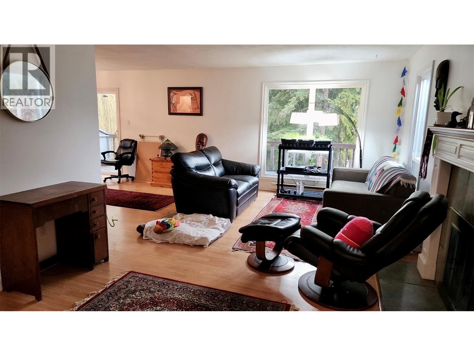 1010 GILKER Street - 7